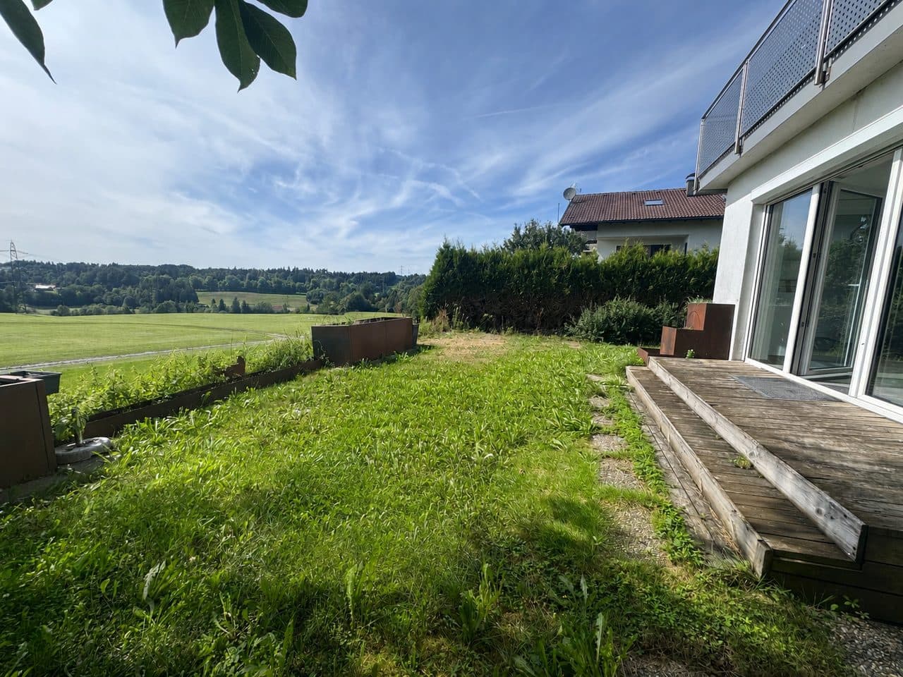 153 m² Wohnfläche & eigener Garten – Geräumige 5-Zimmerwohnung