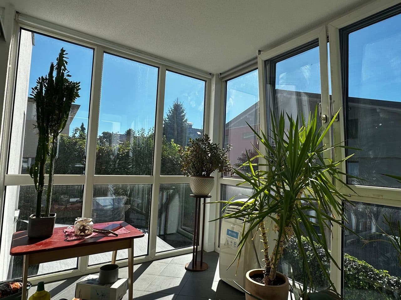 Helle 3-Zimmer-Wohnung mit Wintergarten in ruhiger Lage