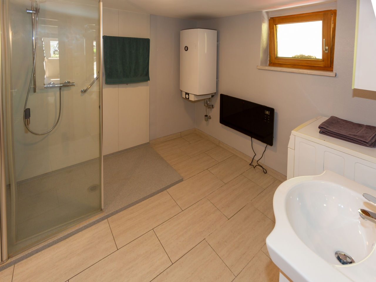 Einfamilienhaus/Ferienhaus in absoluter Ruhelage – 10