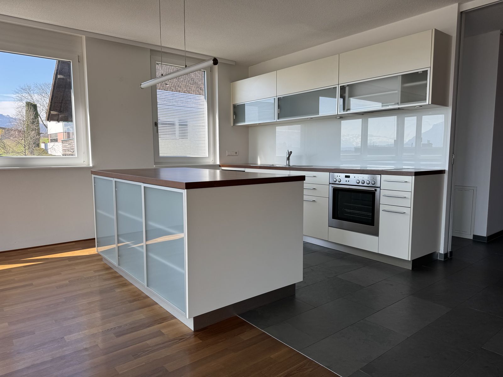 Ein Zuhause zum Ankommen - Exklusiver 4-Zimmerwohntraum mit Panoramablick in Ruhelage