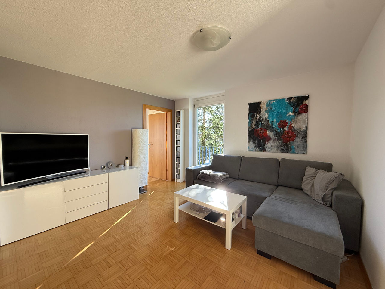 Gepflegte 3-Zimmer-Wohnung mit Balkon und Pergola