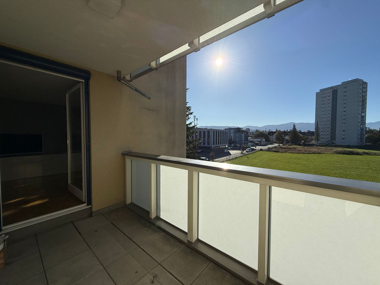 Gepflegte 3-Zimmer-Wohnung mit Balkon und Pergola – 4